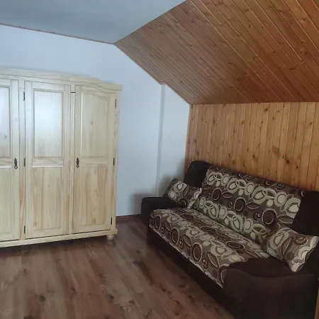 アパート Rejdovian