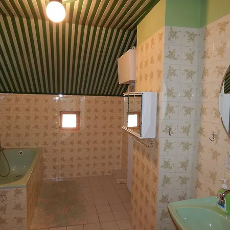 Apartment Rejdovian *